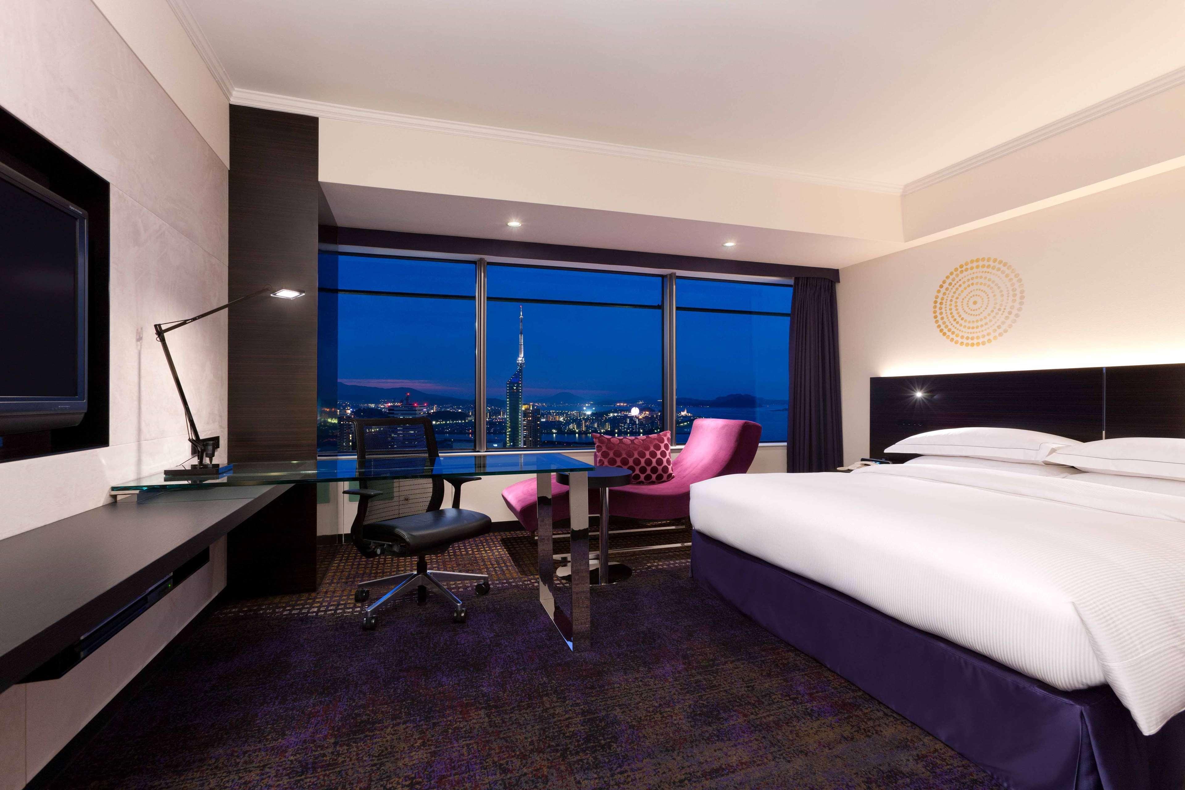 Готель Hilton Fukuoka Sea Hawk Номер фото
