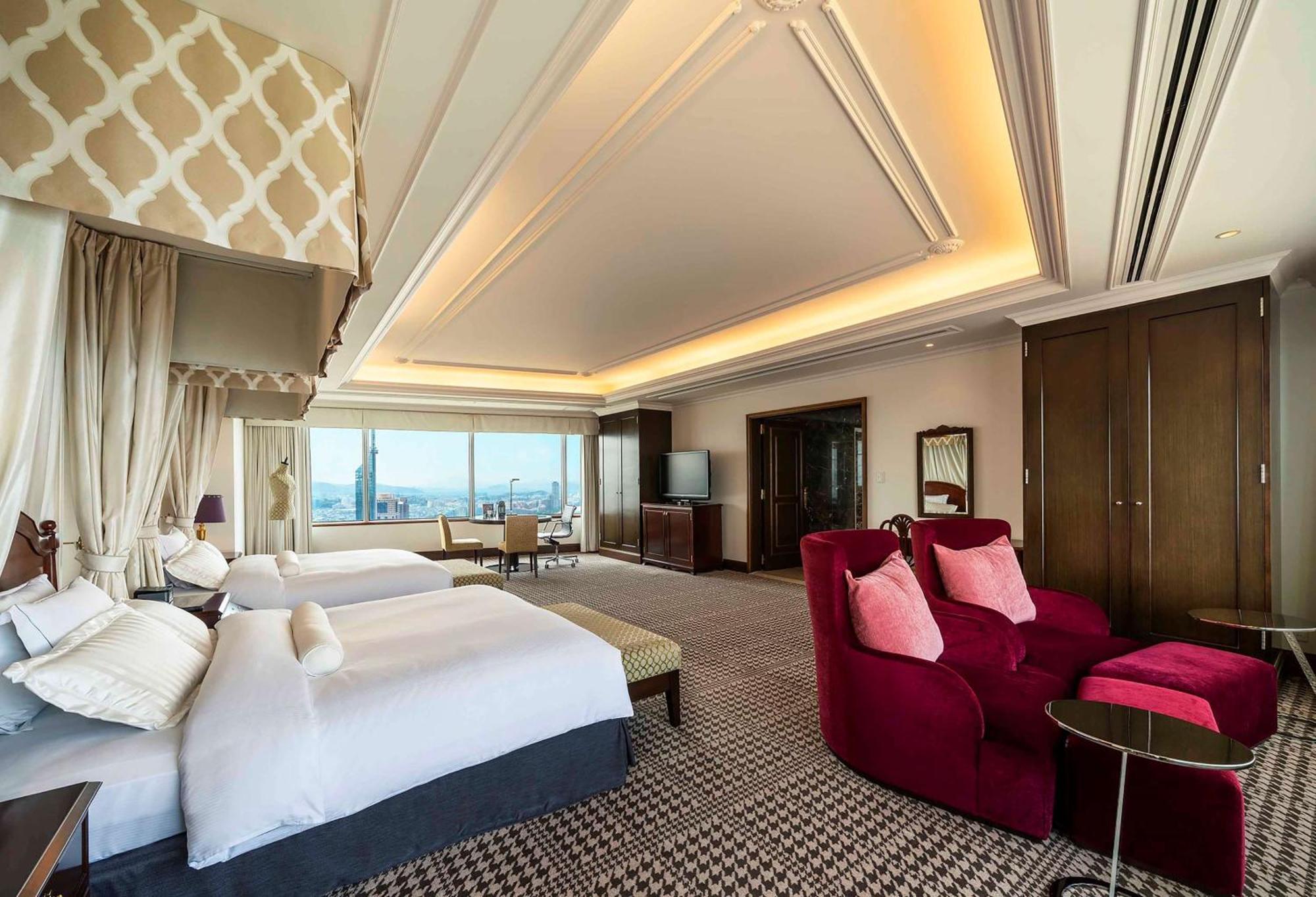 Готель Hilton Fukuoka Sea Hawk Екстер'єр фото