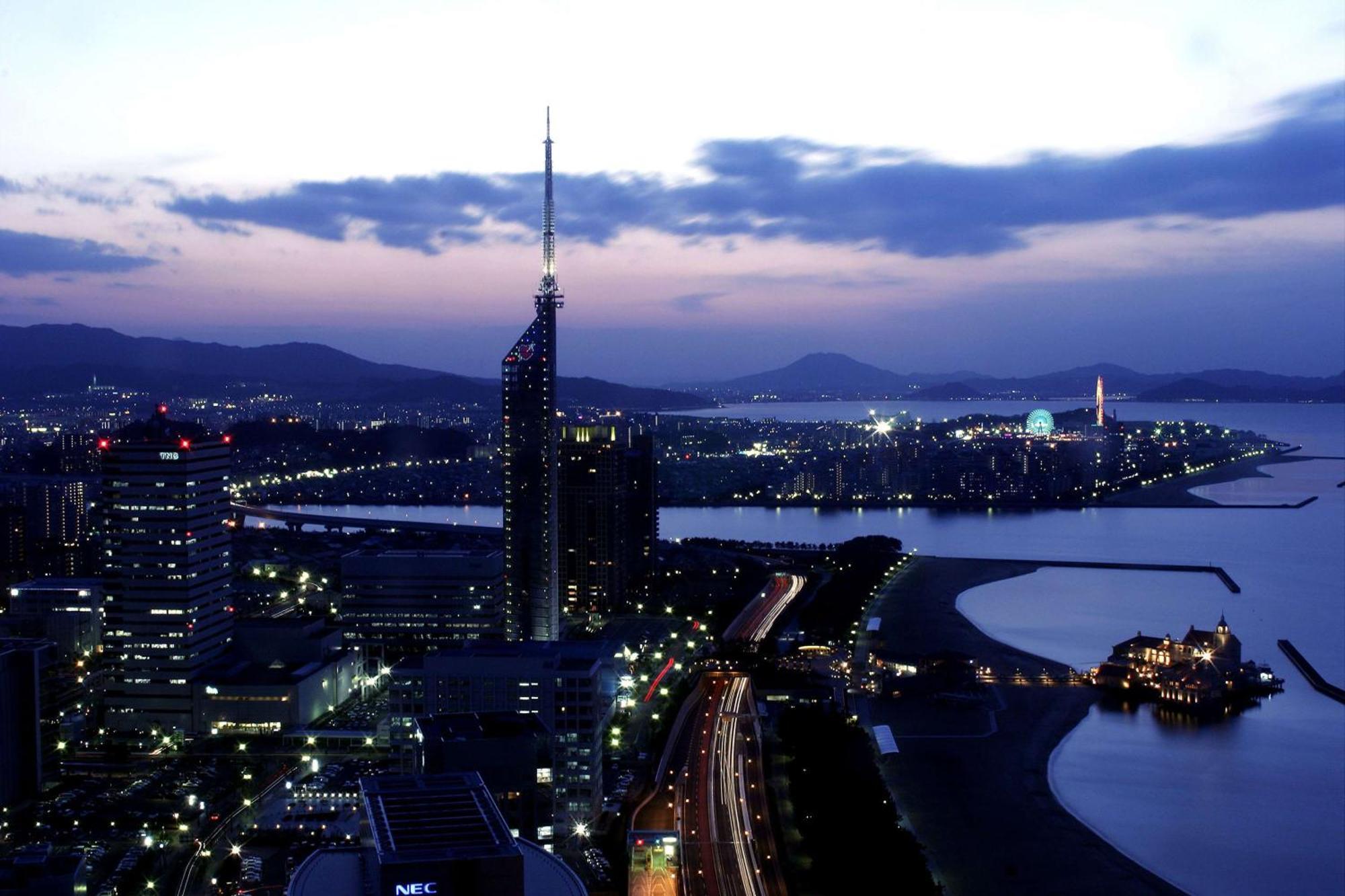 Готель Hilton Fukuoka Sea Hawk Екстер'єр фото